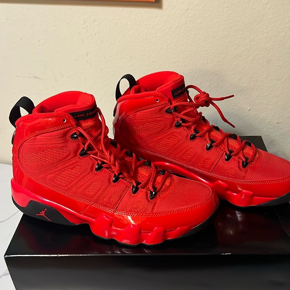 Nike (Air Jordan’s Retro 9’s )